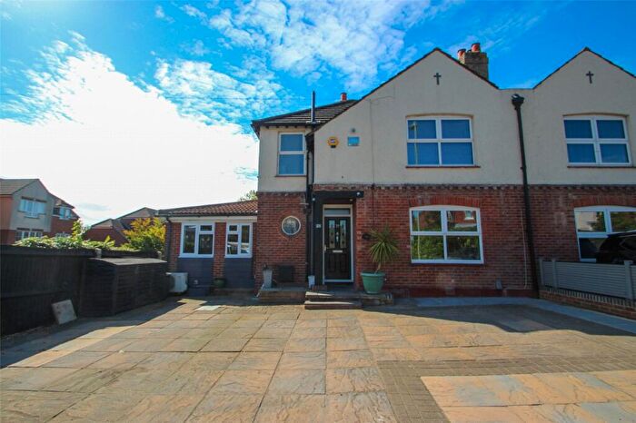 4 Bedroom Semi-Detached House For Sale In Hamble Lane, Hamble, Southampton, Hampshire, SO31