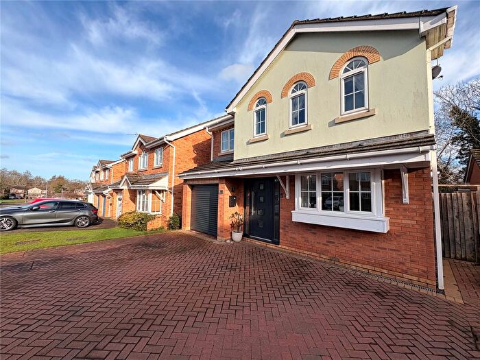 4 Bedroom Detached House For Sale In Roman Way, Daventry, Northamptonshire, NN11