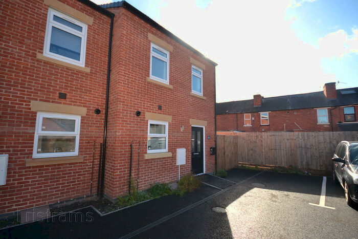 3 Bedroom Semi-Detached House To Rent In Montague Street, Nottingham, NG6