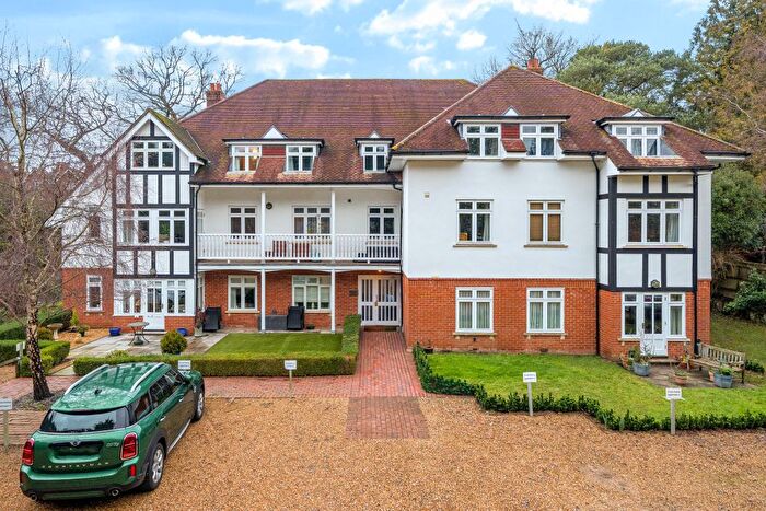 2 Bedroom Flat For Sale In Pembury Road, Tunbridge Wells, TN2