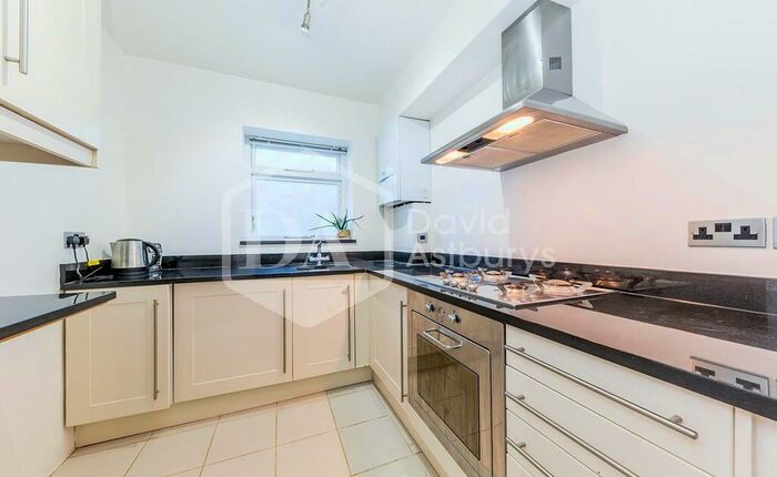3 Bedroom Terraced House To Rent In Arlington Road, Southgate, London, N14