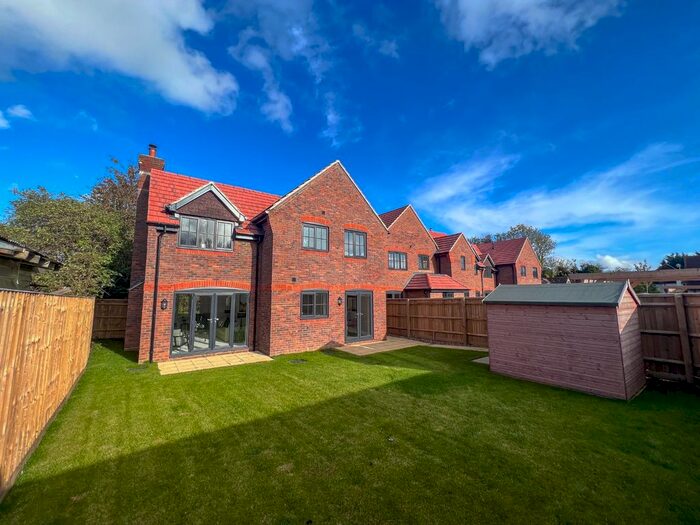4 Bedroom Detached House For Sale In Jay House, Chinnor Road, Bledlow Ridge, High Wycombe, Buckinghamshire, HP14