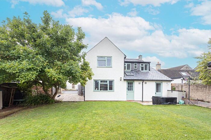 4 Bedroom Detached House For Sale In Worton Road, Middle Barton, OX7
