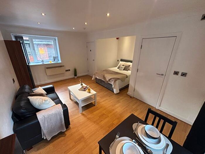 Studio To Rent In Cumberland Court, LS6