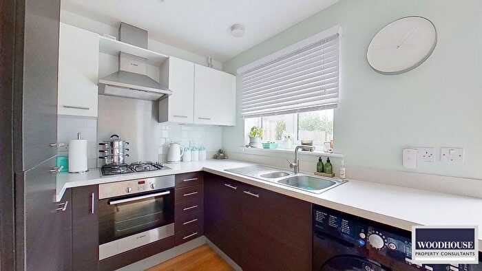 2 Bedroom Terraced House For Sale In Aldermere Avenue, Cheshunt, EN8