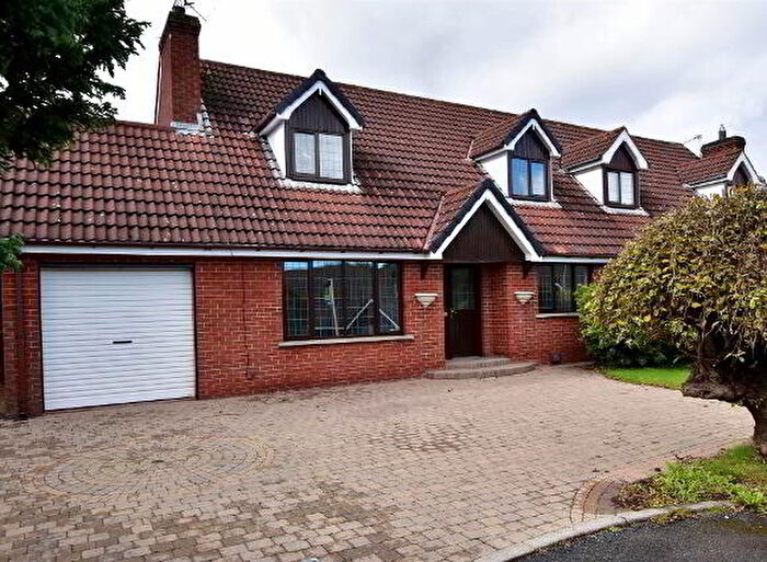 4 Bedroom Semi-Detached Chalet Bungalows For Sale In Cairndore Close, Newtownards, BT23