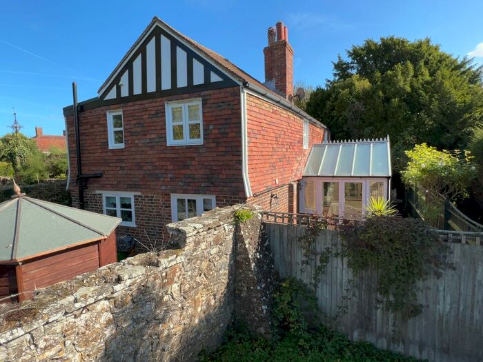 3 Bedroom Detached House For Sale In German Street, Winchelsea, TN36