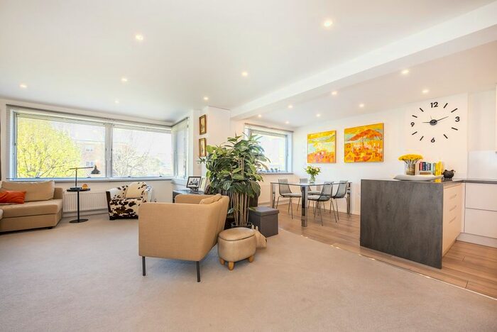 2 Bedroom Flat To Rent In St. John's Avenue, London, SW15