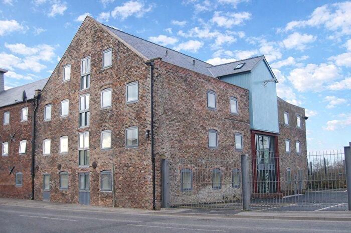 2 Bedroom Apartment For Sale In Furleys Wharf, Bridge Street, Gainsborough, DN21