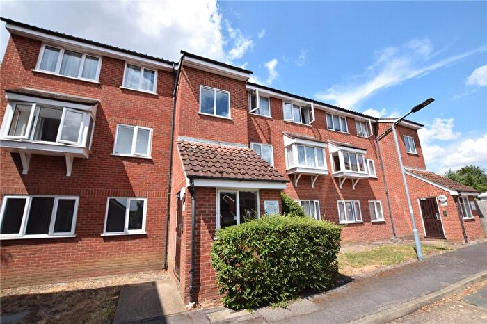 2 Bedroom Apartment To Rent In Millhaven Close, Romford, Essex, RM6