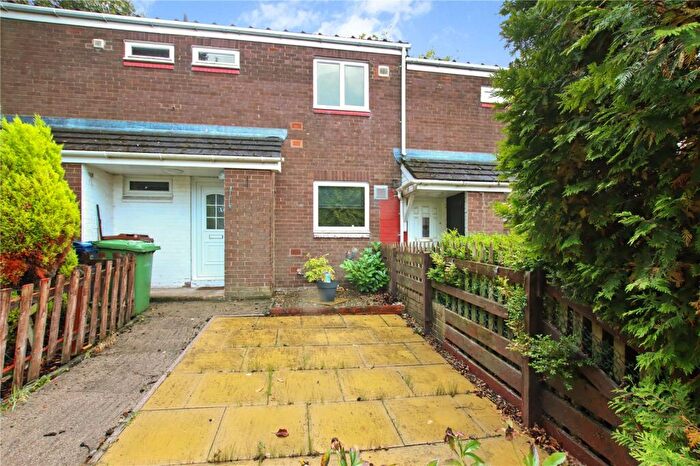1 Bedroom Flat For Sale In Willows Close, Columbia Washington, Tyne And Wear, NE38