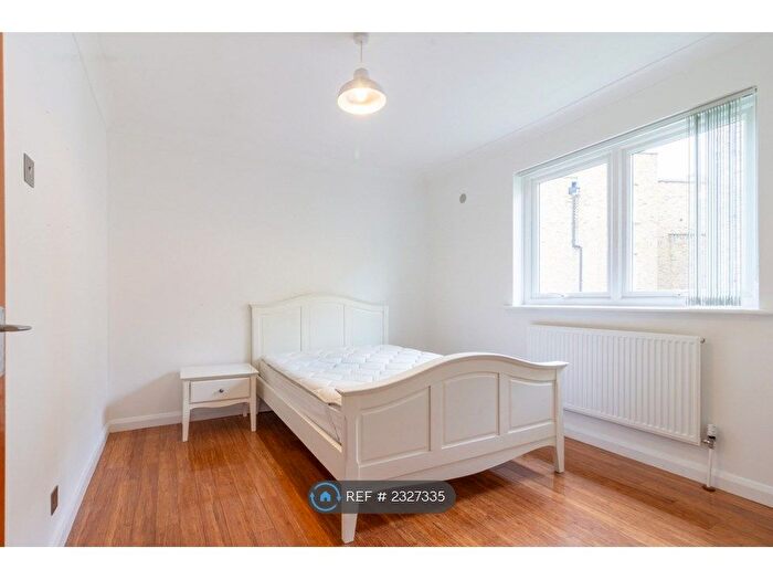 1 Bedroom Flat To Rent In Ferris Road, London, SE22