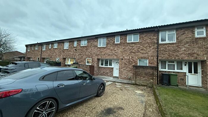 3 Bedroom Terraced House To Rent In Glamis Close, Cheshunt, EN7