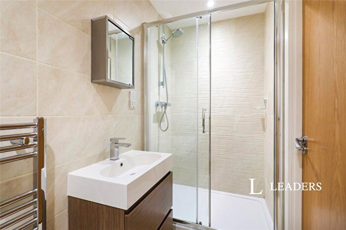 2 Bedroom Flat To Rent In Carlisle Road, Eastbourne, East Sussex, BN20