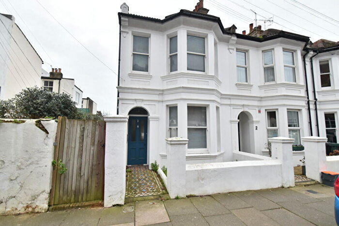 2 Bedroom Flat To Rent In Montgomery Street, Hove, BN3
