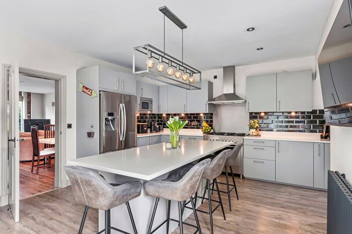 4 Bedroom Terraced House For Sale In Home Farm Mews, Menston, LS29
