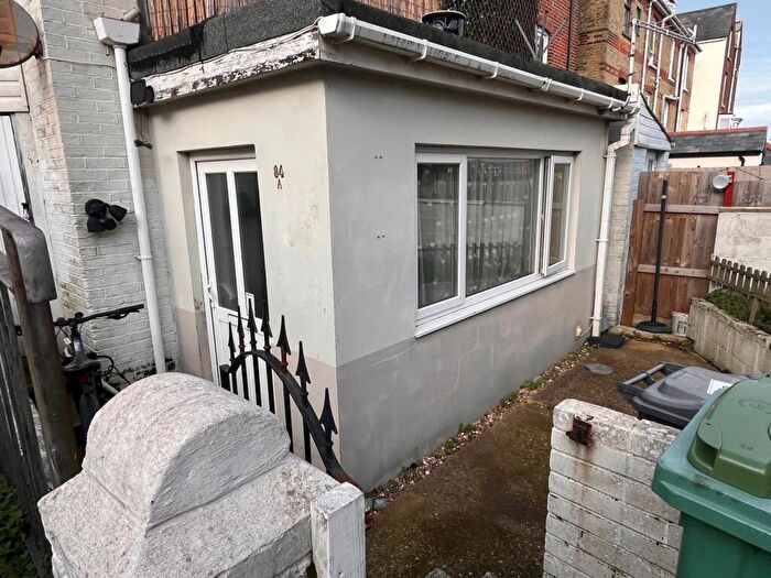 1 Bedroom Maisonette For Sale In Cowes, Isle Of Wight, PO31