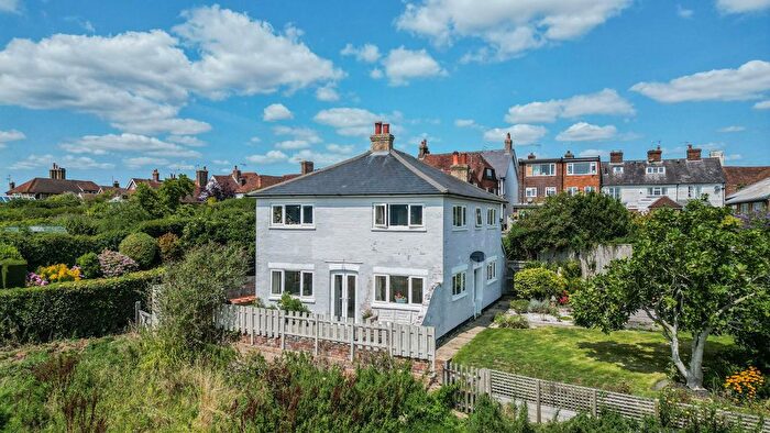 3 Bedroom Detached House For Sale In High Street, Burwash, Etchingham, TN19