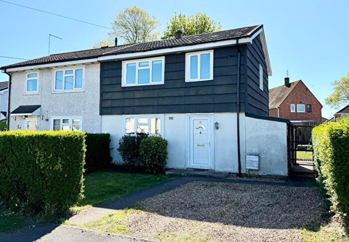 3 Bedroom Semi Detached House For Sale In Wharfedale Road, Corby, NN17
