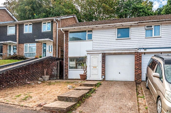 3 Bedroom End Of Terrace House For Sale In Langbar Close, Bitterne, Southampton, Hampshire, SO19