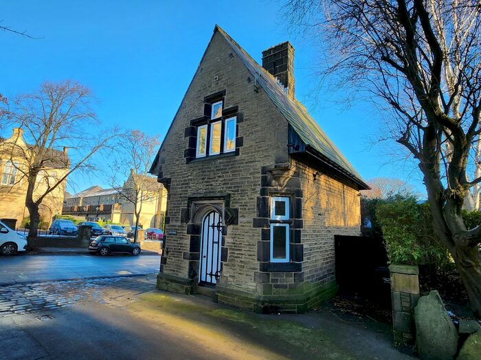 2 Bedroom Cottage To Rent In Heath Villas, Halifax, HX3