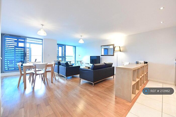2 Bedroom Flat To Rent In Star Wharf, London, NW1