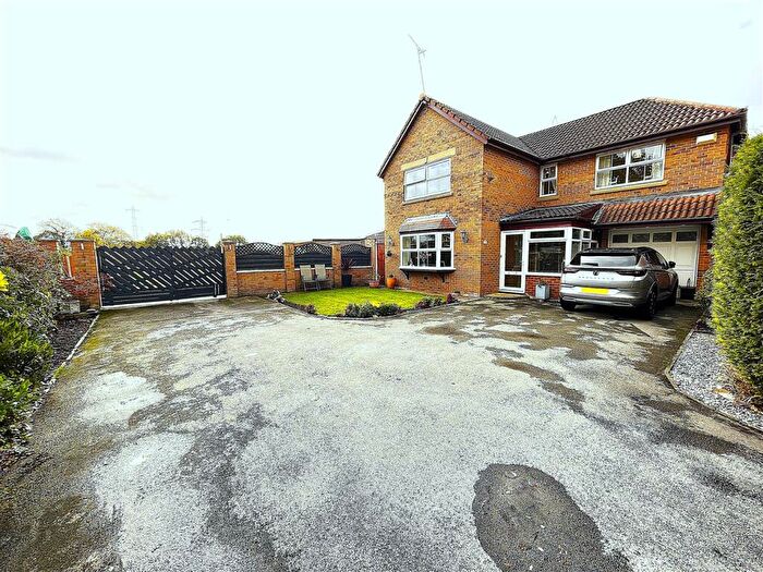 4 Bedroom Detached House For Sale In Ridgeway Close, Great Sutton, CH66