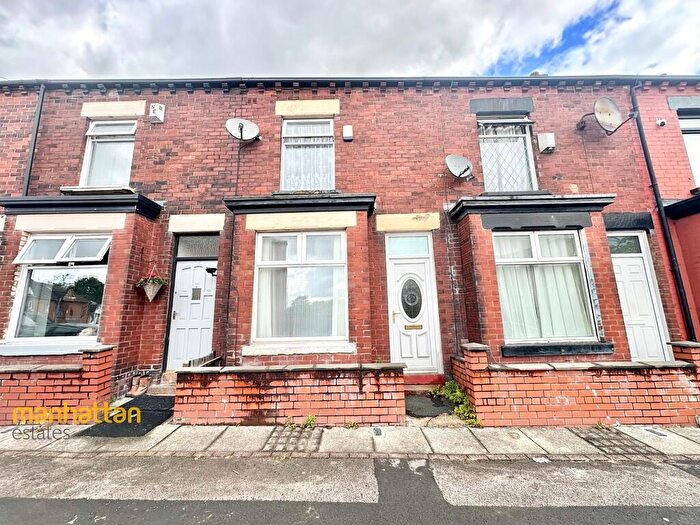 2 Bedroom Terraced House For Sale In Kingsley Street, Halliwell, Bolton, BL1