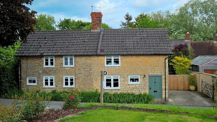 2 Bedroom Detached House For Sale In Church Street, West Stour, Gillingham, Dorset, SP8