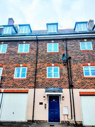 2 Bedroom Apartment To Rent In Poets Way, Dorchester, DT1