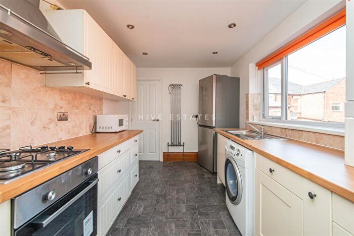 2 Bedroom Flat To Rent In Dinsdale Road, Sandyford, Newcastle Upon Tyne, NE2