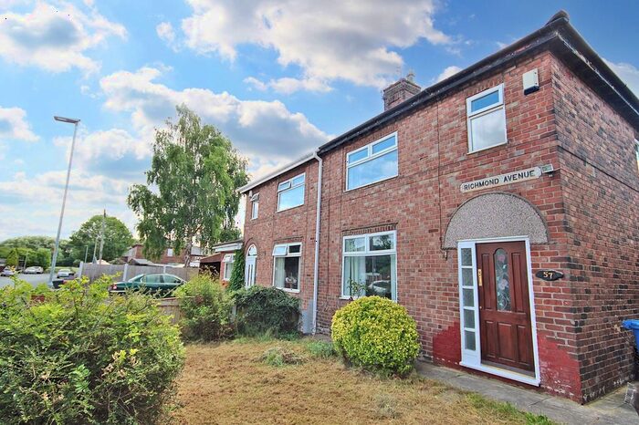 3 Bedroom Semi-Detached House To Rent In Richmond Avenue, Warrington, WA4