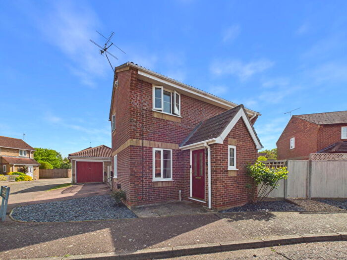 3 Bedroom Detached House For Sale In Lindsey Way, Combs Ford, IP14
