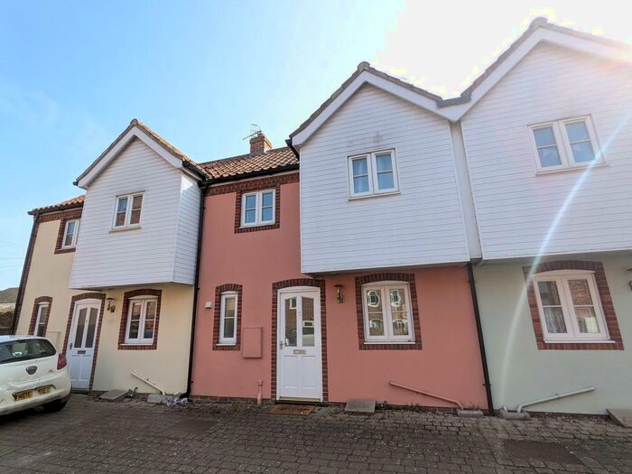 2 Bedroom Terraced House To Rent In Sheringham, NR26