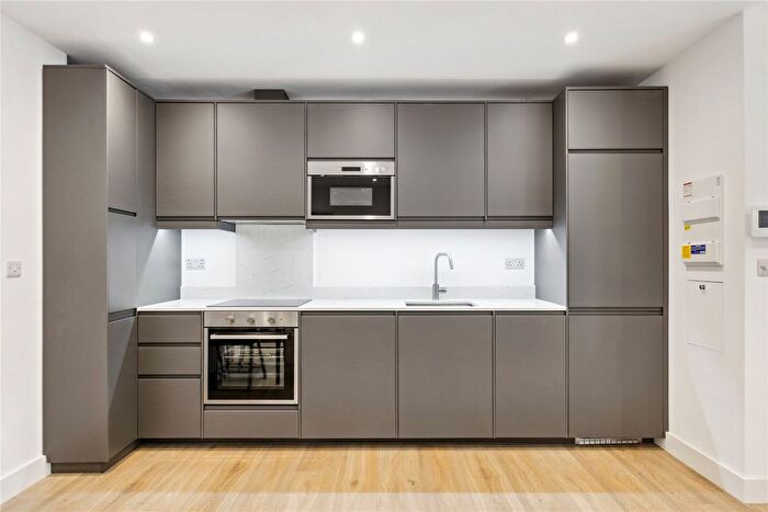 1 Bedroom Flat To Rent In Acton Lane, London, W4