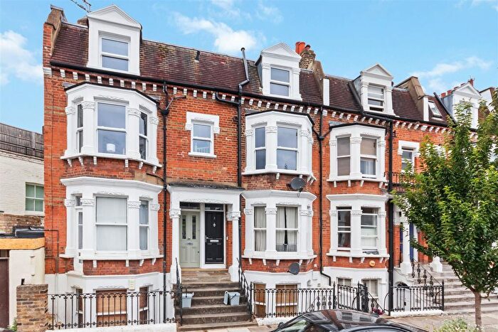 4 Bedroom Maisonette To Rent In Mirabel Road, London, SW6