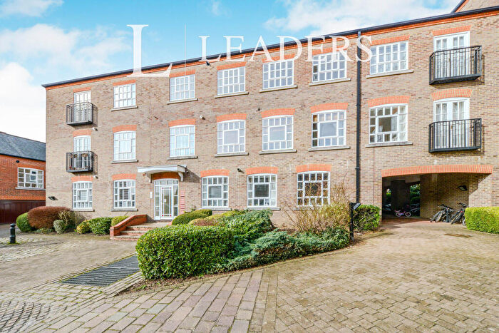 2 Bedroom Apartment To Rent In Milliners Court, AL1
