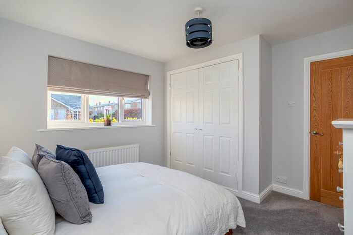 2 Bedroom Detached Bungalow For Sale In Appletree Drive, Hambleton, Selby, YO8