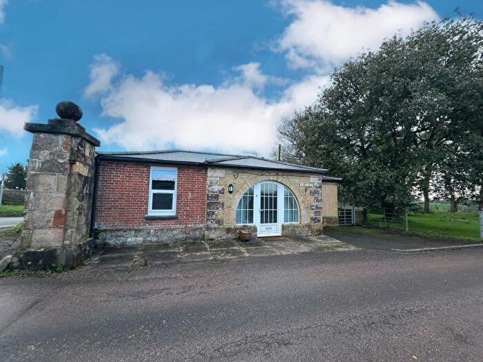 2 Bedroom Bungalow To Rent In Nutwell Road, Lympstone, Exmouth, EX8