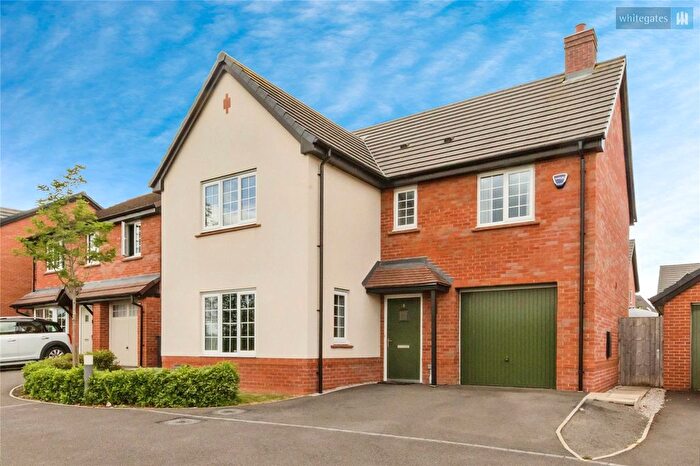 4 Bedroom Detached House For Sale In William Stockton Close, Shavington, Crewe, Cheshire, CW2