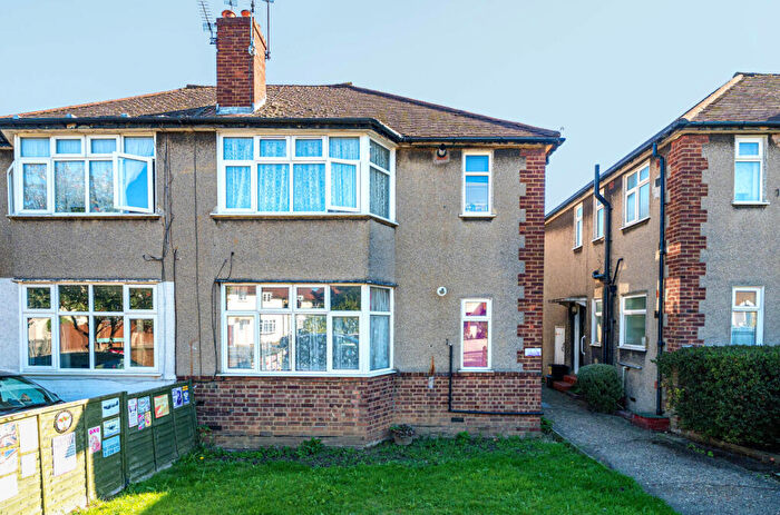 2 Bedroom Maisonette For Sale In Homesdale Road, Bromley, BR2