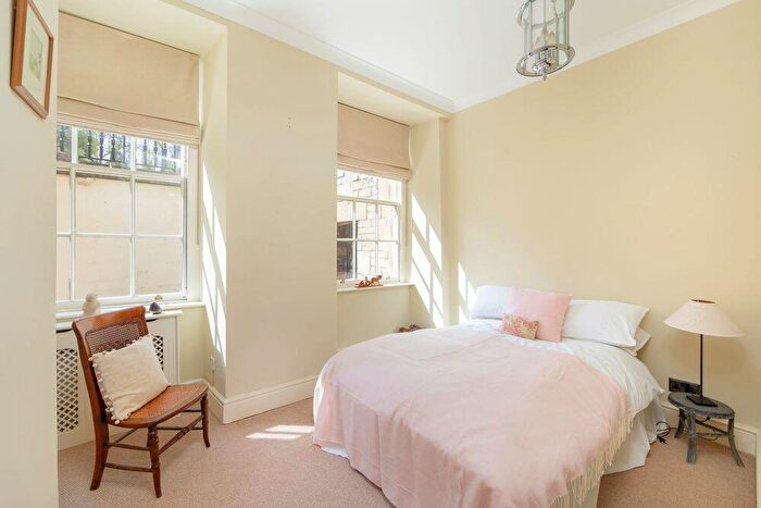 1 Bedroom Flat For Sale In Great Pulteney Street, Bath, BA2