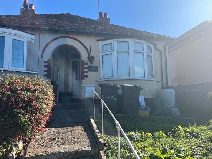 2 Bedroom Semi-Detached Bungalow For Sale In Sefton Road, Old Colwyn, Colwyn Bay, LL29
