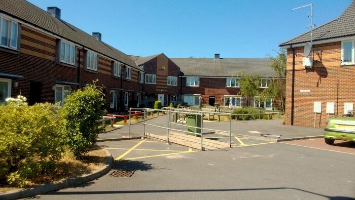 2 Bedroom Flat To Rent In Woodyard Court, Grimsby, Lincolnshire, DN32
