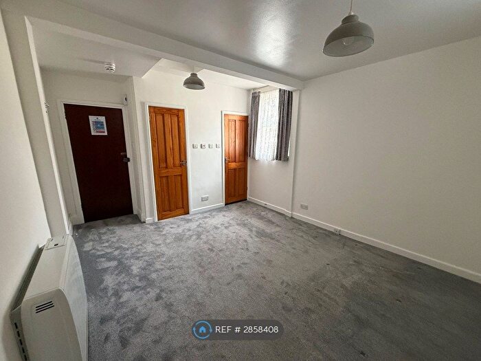 1 Bedroom Flat To Rent In Alexandra Road, Mutley, Plymouth, PL4