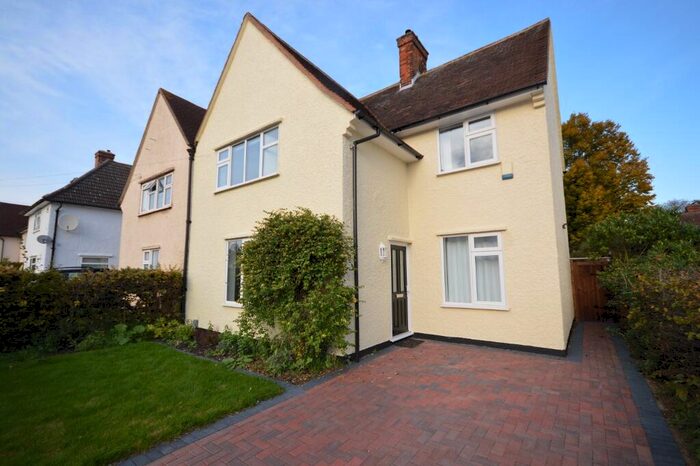 3 Bedroom Semi-Detached House To Rent In Jackmans Place, Letchworth, SG6