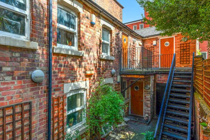 1 Bedroom Flat To Rent In Hockleys Yard, Nottingham, NG1