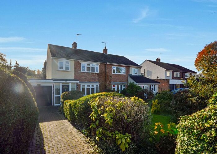 3 Bedroom Semi Detached House For Sale In Shepherds Way, Saffron Walden, CB10