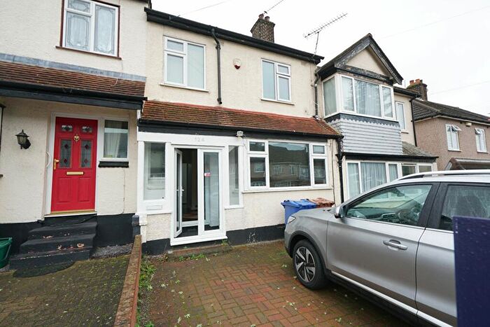 3 Bedroom Terraced House To Rent In Palmerston Road, Grays, RM20