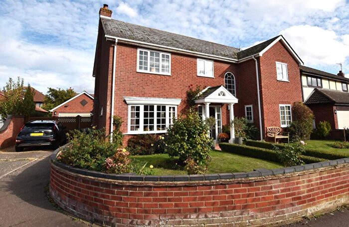 4 Bedroom Detached House For Sale In Harvest End, Stanway, Colchester, CO3